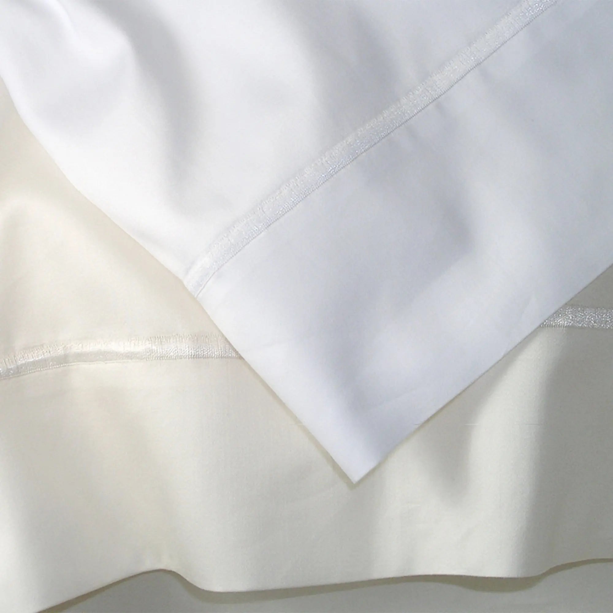 Grand Veneto Satin Stitch Detail