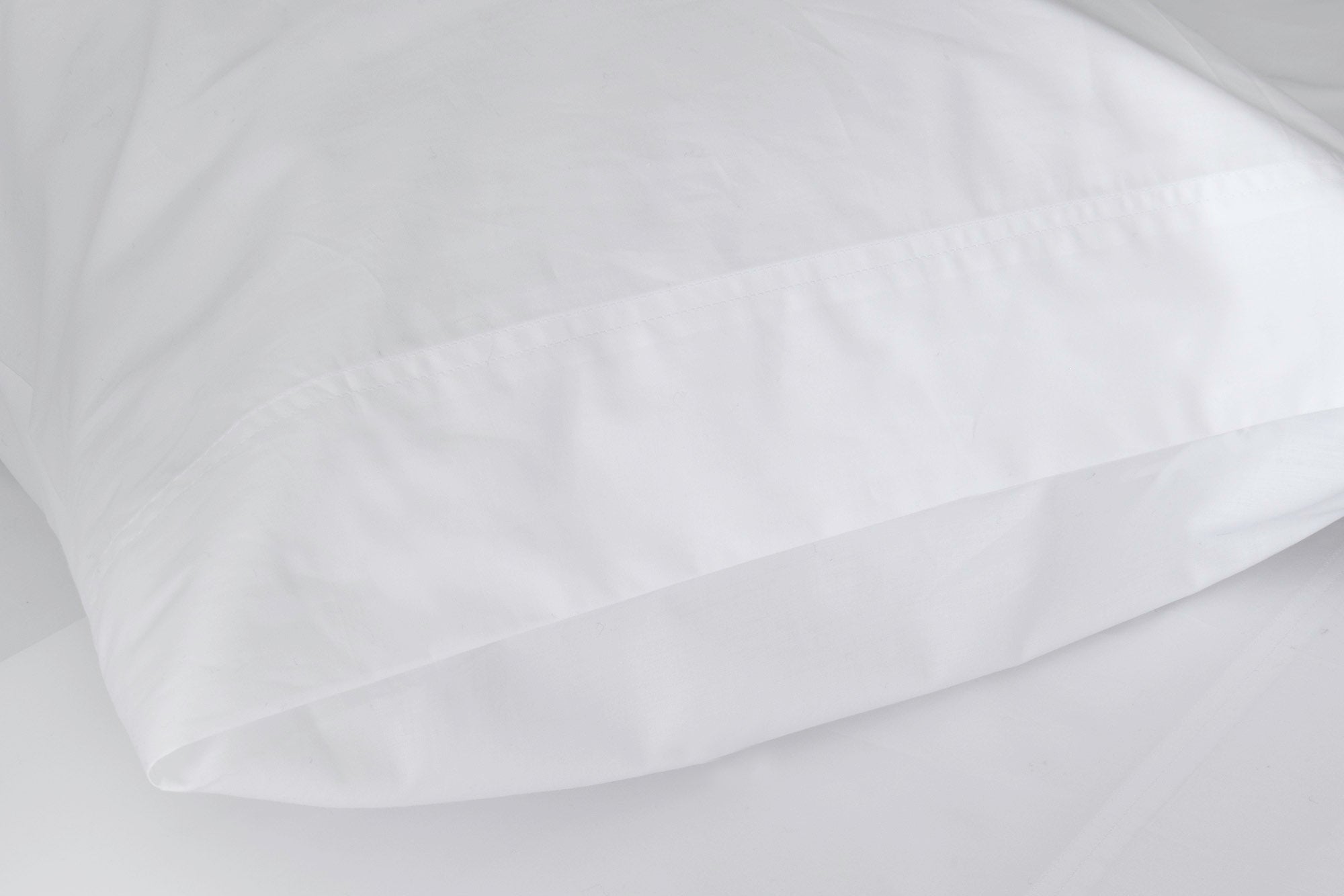 WHITE PILLOWCASE